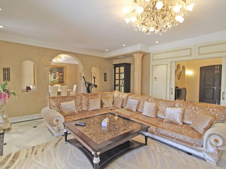 Villa for Sale in Bahía De Marbella, Malaga 19