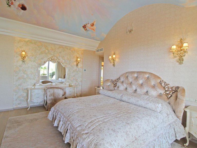 Villa for Sale in Bahía De Marbella, Malaga 35