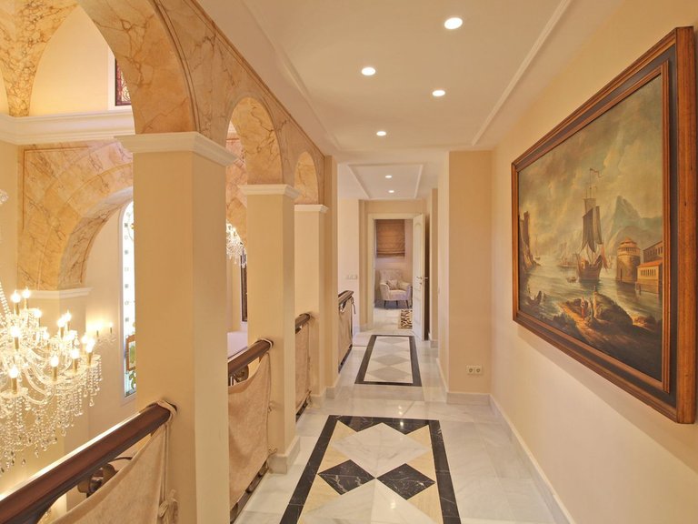 Villa for Sale in Bahía De Marbella, Malaga 39