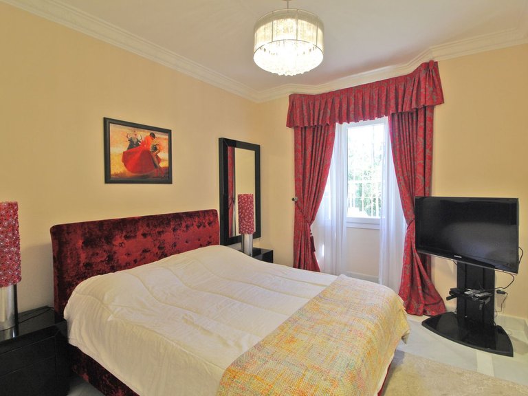 Villa for Sale in Bahía De Marbella, Malaga 42