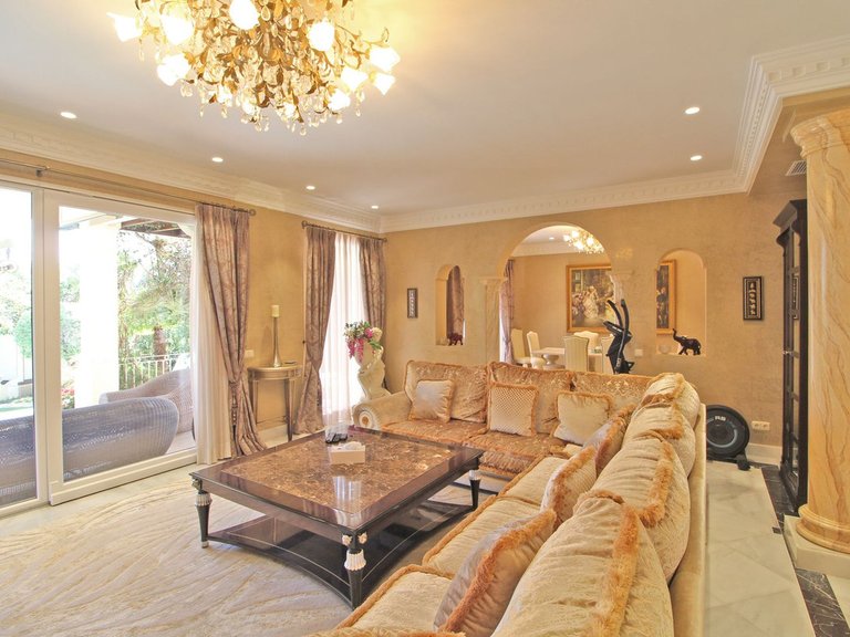 Villa for Sale in Bahía De Marbella, Malaga 6