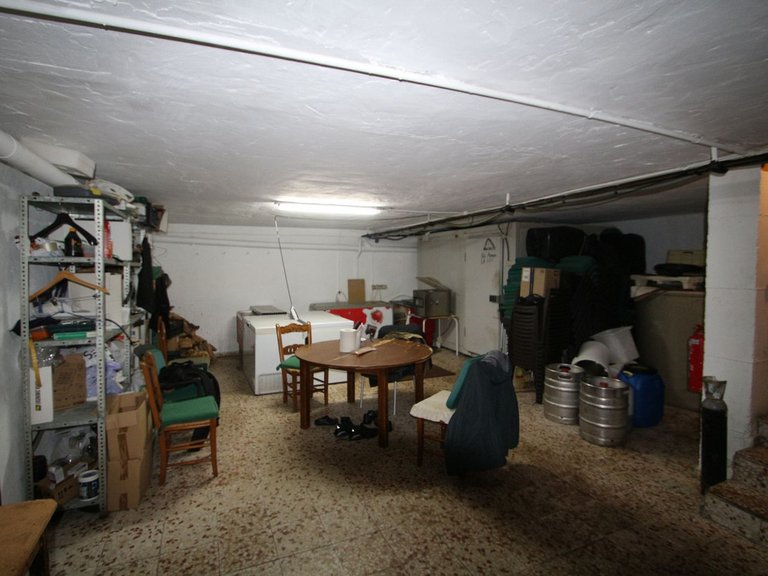 Commercial for Sale in El Paraiso, Malaga 19