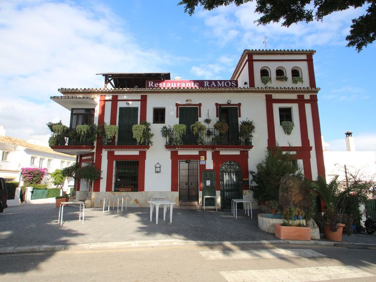 Commercial for Sale in El Paraiso, Malaga 2