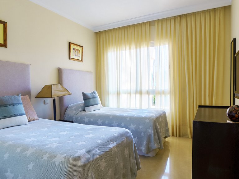 Apartment for Sale in Puerto Banús, Malaga 15