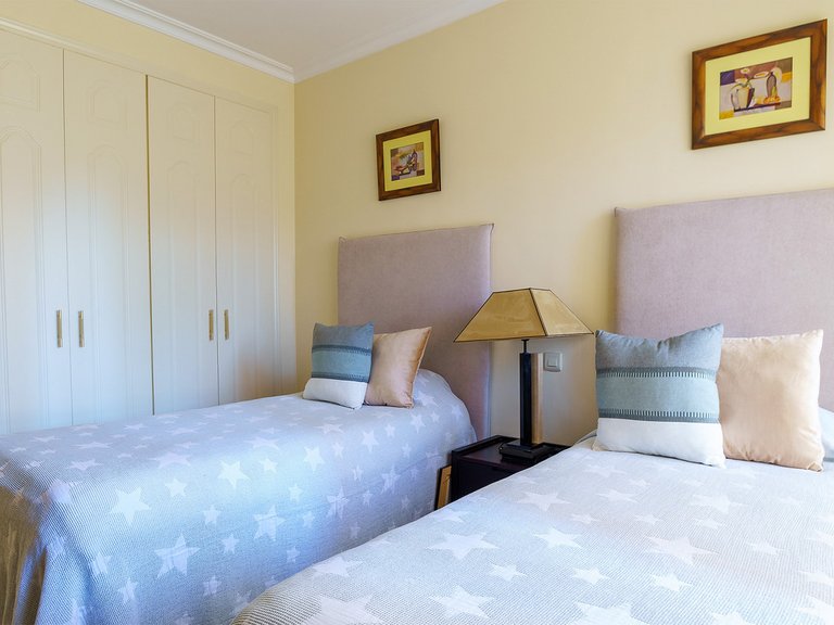 Apartment for Sale in Puerto Banús, Malaga 16
