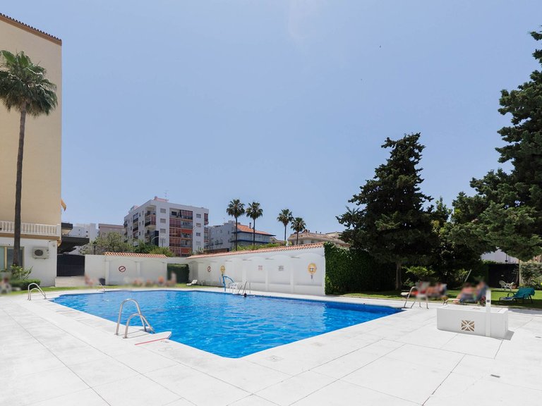 Apartment for Sale in Fuengirola, Malaga 38