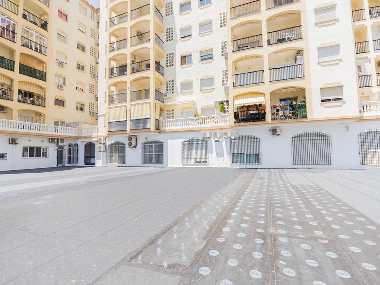 Apartment for Sale in Fuengirola, Malaga 42