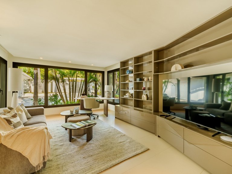 Villa for Sale in Costa del Sol Nueva Andalucía, Malaga 47