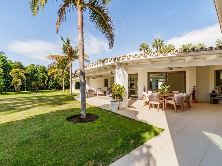 Villa for Sale in Costa del Sol Nueva Andalucía, Malaga 48