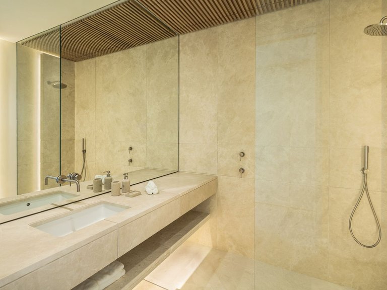 Villa for Sale in Benahavís, Malaga 16