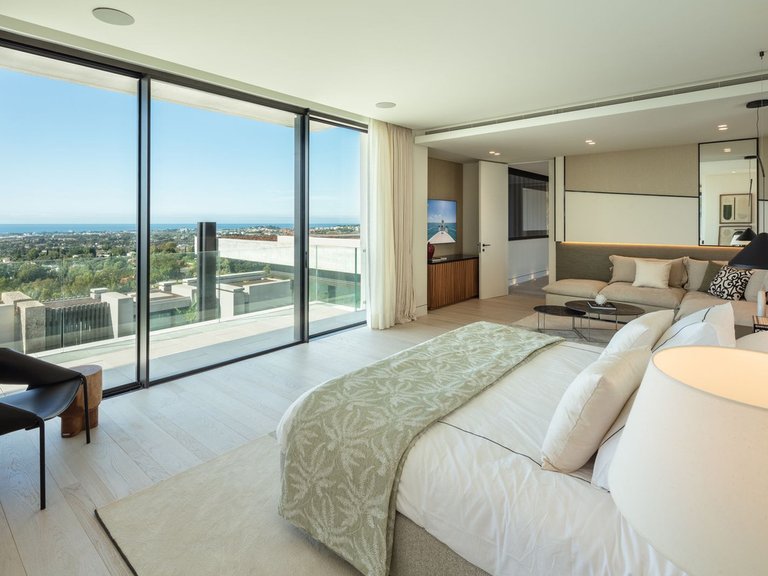 Villa for Sale in Benahavís, Malaga 17