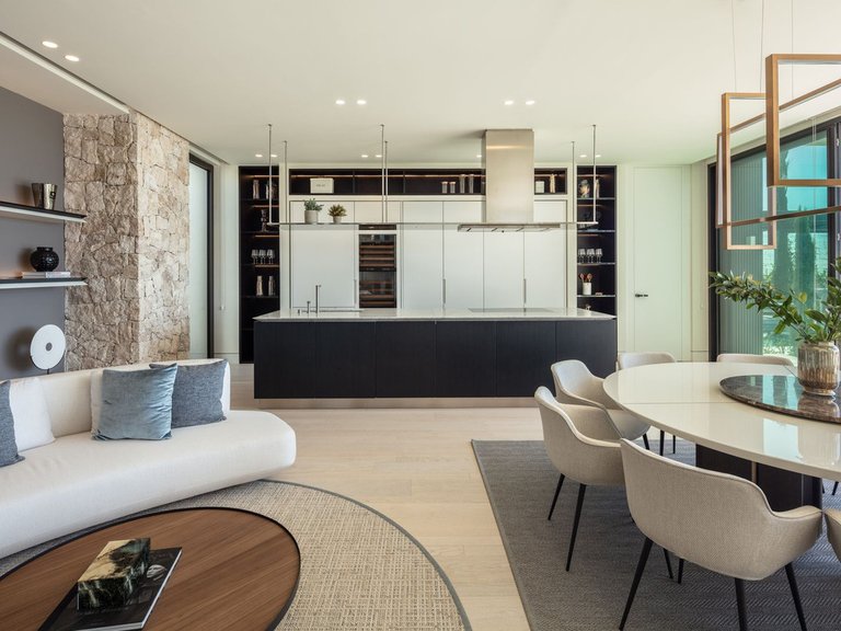 Villa for Sale in Benahavís, Malaga 24