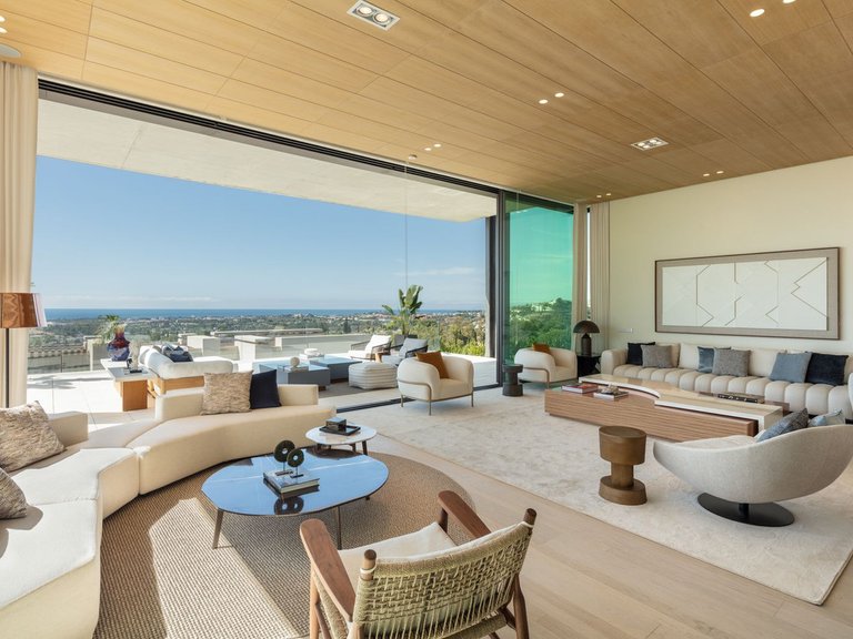 Villa for Sale in Benahavís, Malaga 3