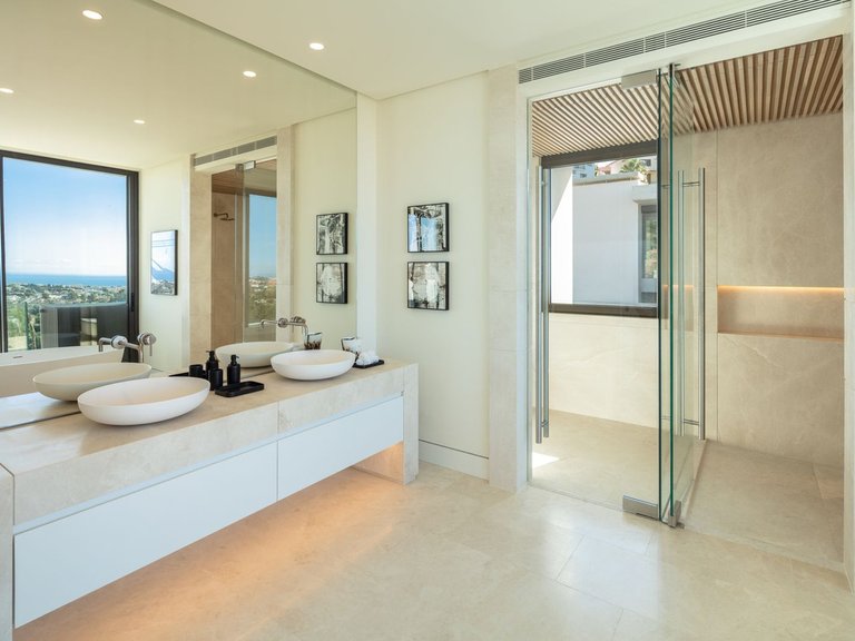 Villa for Sale in Benahavís, Malaga 8