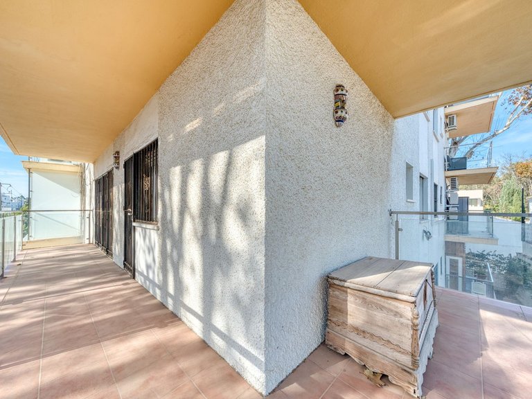 Apartment for Sale in The Golden Mile, Malaga 18