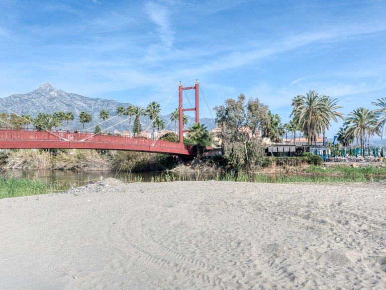 Apartment for Sale in The Golden Mile, Malaga 7