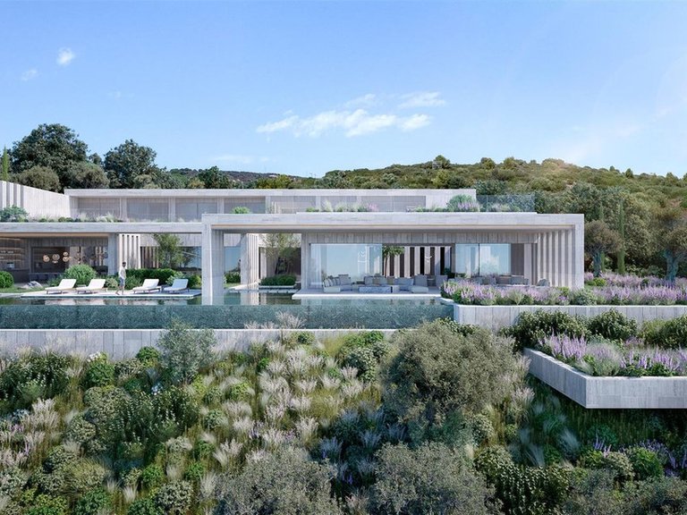 Villa for Sale in Sotogrande, Cadiz 1