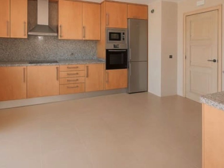 Apartment for Sale in La Duquesa, Malaga 5