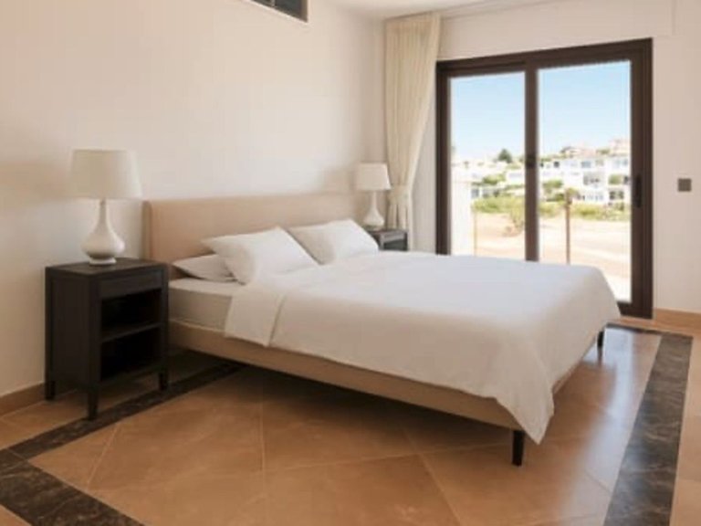 Apartment for Sale in La Duquesa, Malaga 7