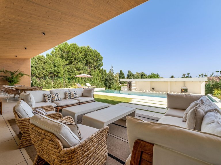 Villa for Sale in Guadalmina Alta, Malaga 13