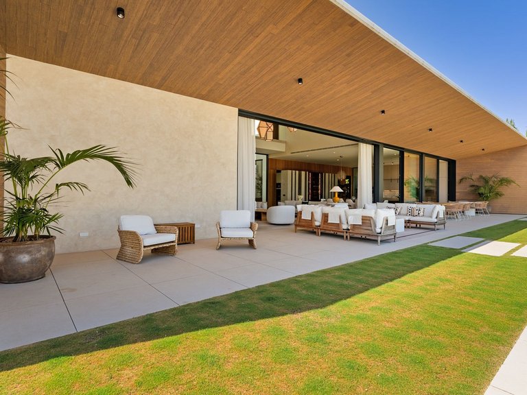 Villa for Sale in Guadalmina Alta, Malaga 15