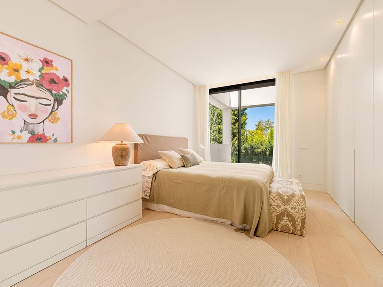 Villa for Sale in Guadalmina Alta, Malaga 38
