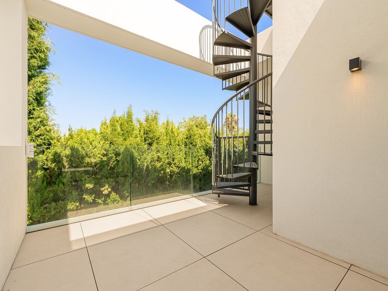 Villa for Sale in Guadalmina Alta, Malaga 40