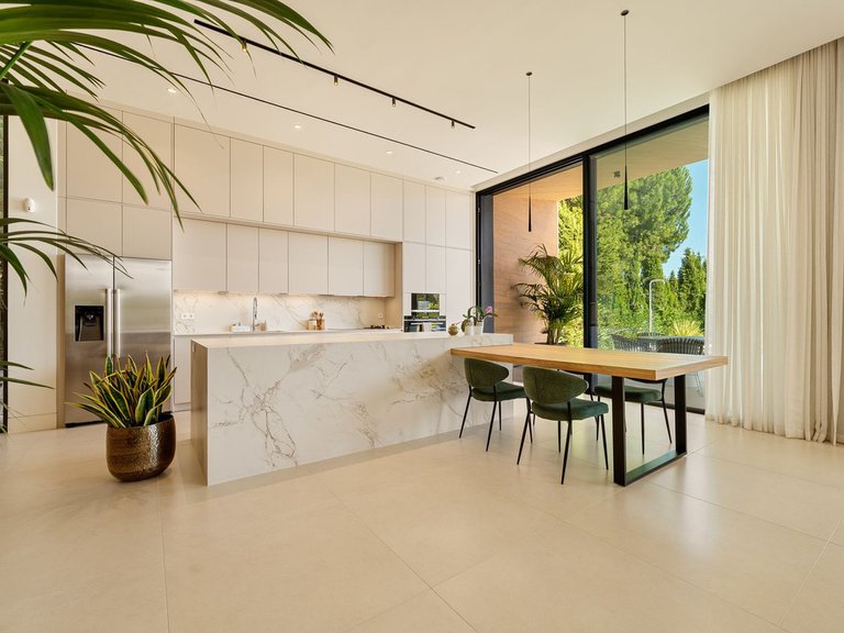 Villa for Sale in Guadalmina Alta, Malaga 6