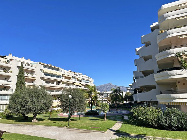 Apartment for Sale in Guadalmina Alta, Malaga 1