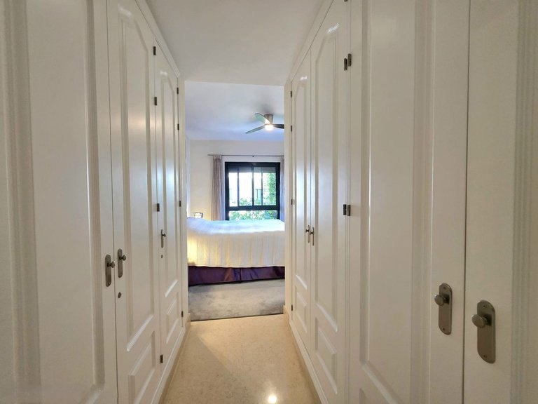 Apartment for Sale in Benahavís, Malaga 15