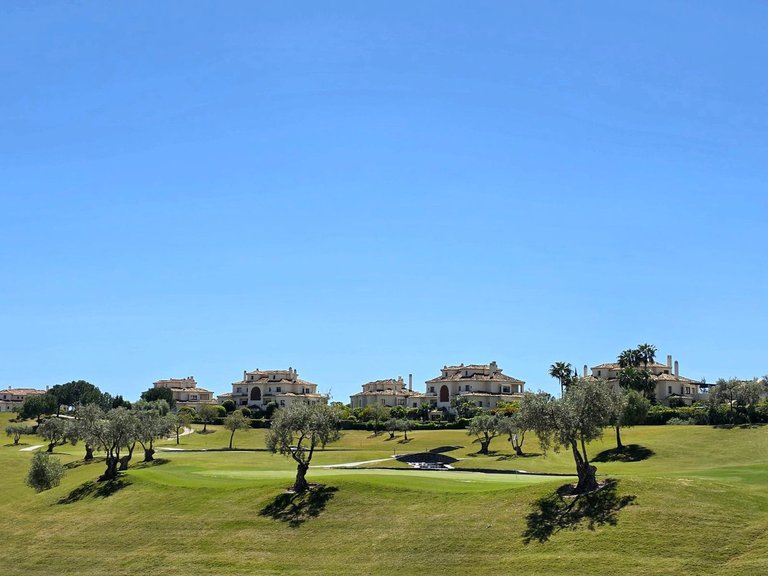 Apartment for Sale in Benahavís, Malaga 25