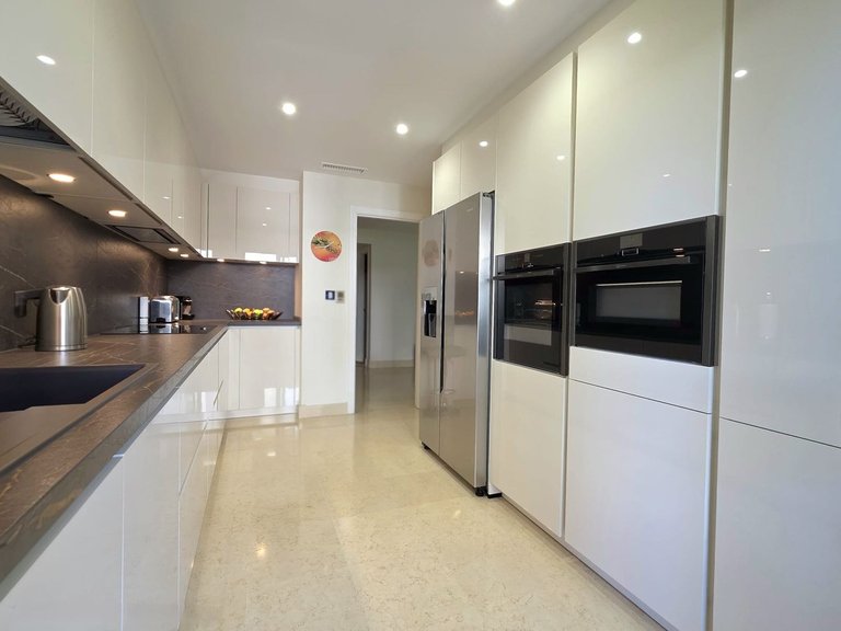 Apartment for Sale in Benahavís, Malaga 5