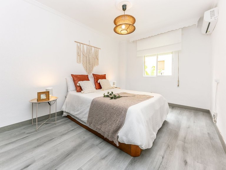 Apartment for Sale in Arroyo De La Miel, Malaga 17