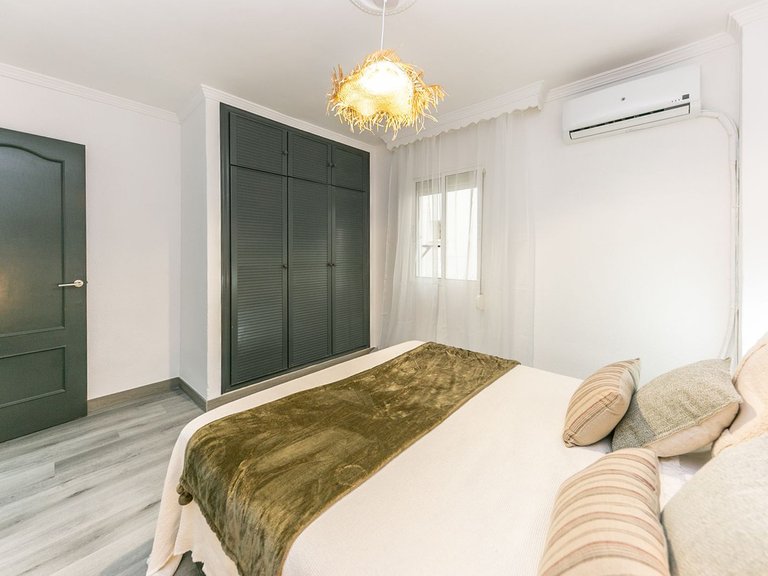 Apartment for Sale in Arroyo De La Miel, Malaga 19