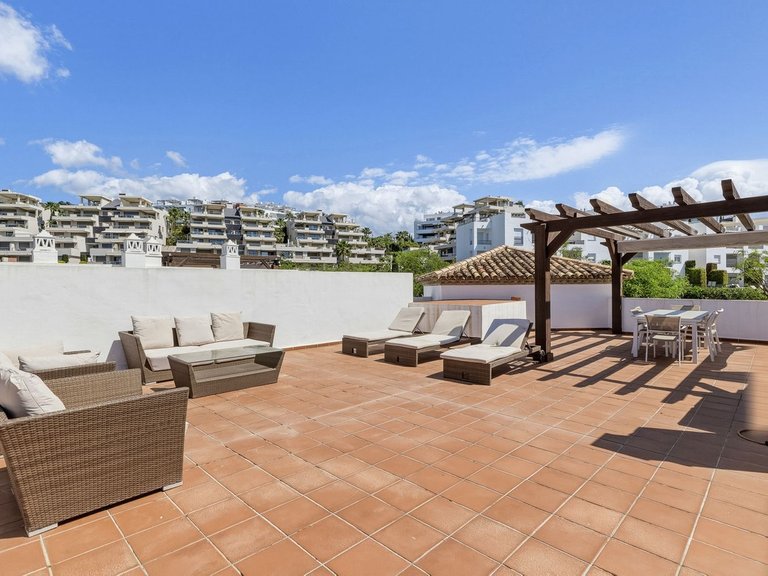 Apartment for Sale in Los Arqueros, Malaga 13