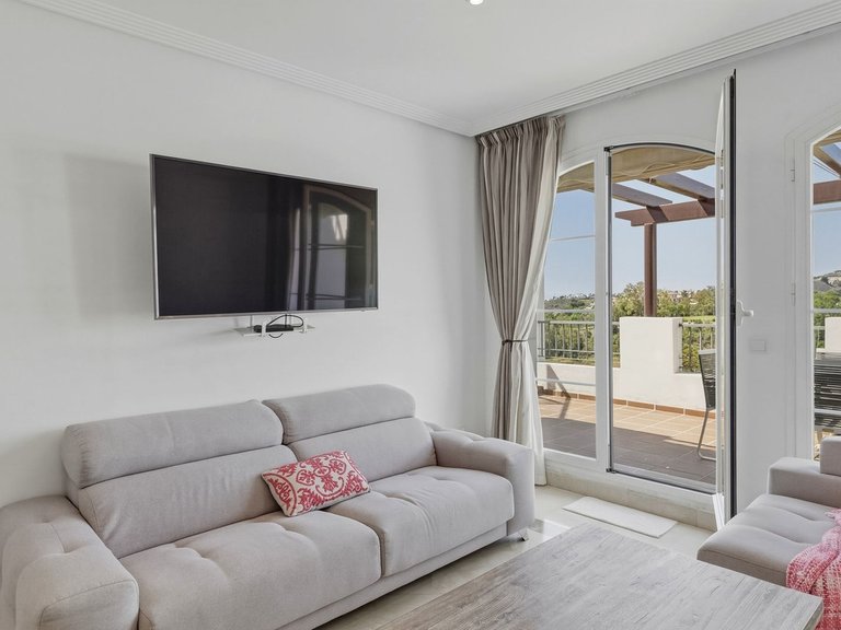 Apartment for Sale in Los Arqueros, Malaga 4