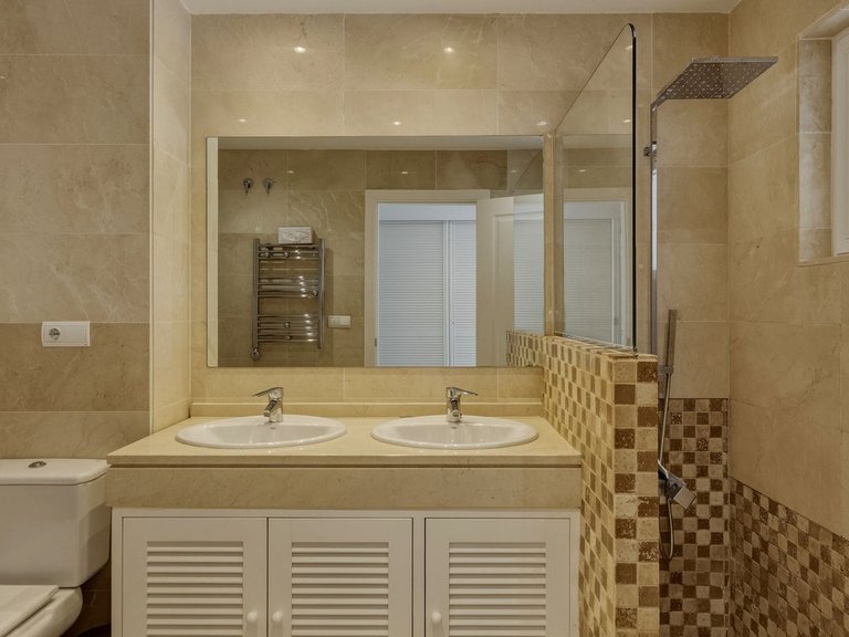 Apartment for Sale in Los Arqueros, Malaga 7