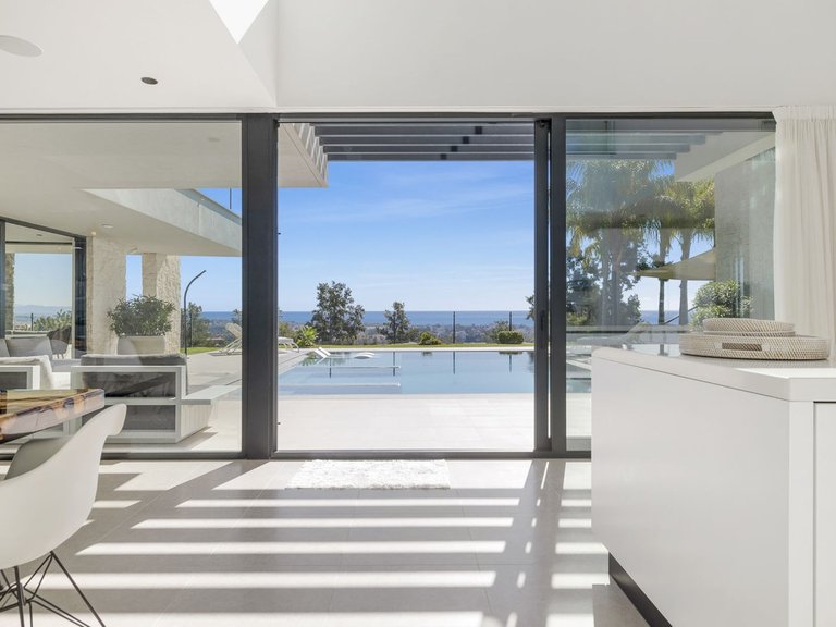 Villa for Sale in Benahavís, Malaga 14