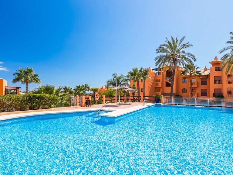 Apartment for Sale in Benahavís, Malaga 30
