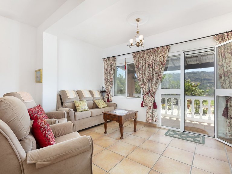 Country House for Sale in Pizarra, Malaga 5