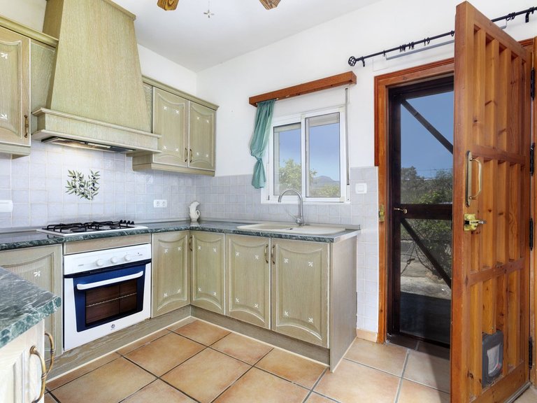 Country House for Sale in Pizarra, Malaga 6