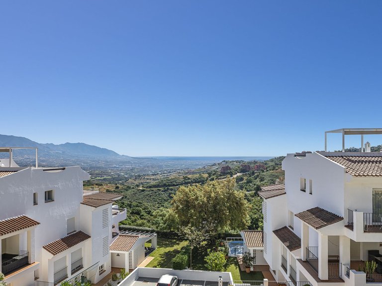 Apartment for Sale in La Mairena, Malaga 12