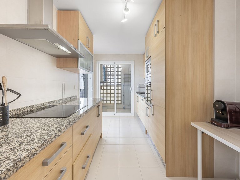 Apartment for Sale in La Mairena, Malaga 14