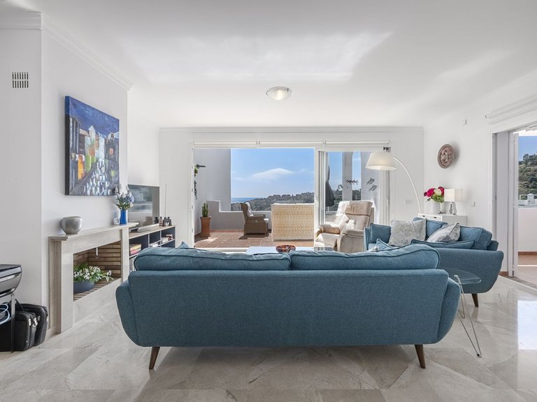 Apartment for Sale in La Mairena, Malaga 8