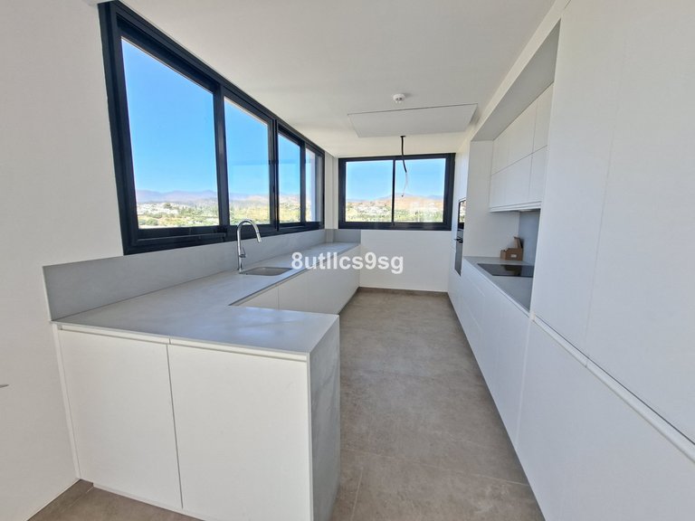 Apartment for Sale in Estepona, Malaga 3