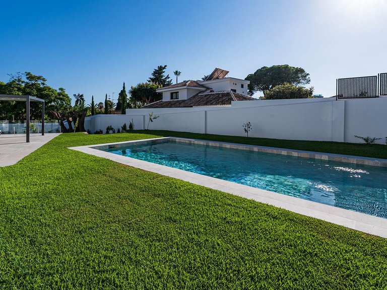 Villa for Sale in Marbella, Malaga 16