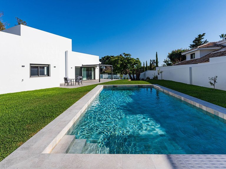 Villa for Sale in Marbella, Malaga 2