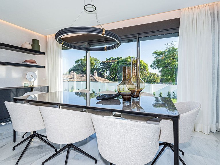 Villa for Sale in Marbella, Malaga 24