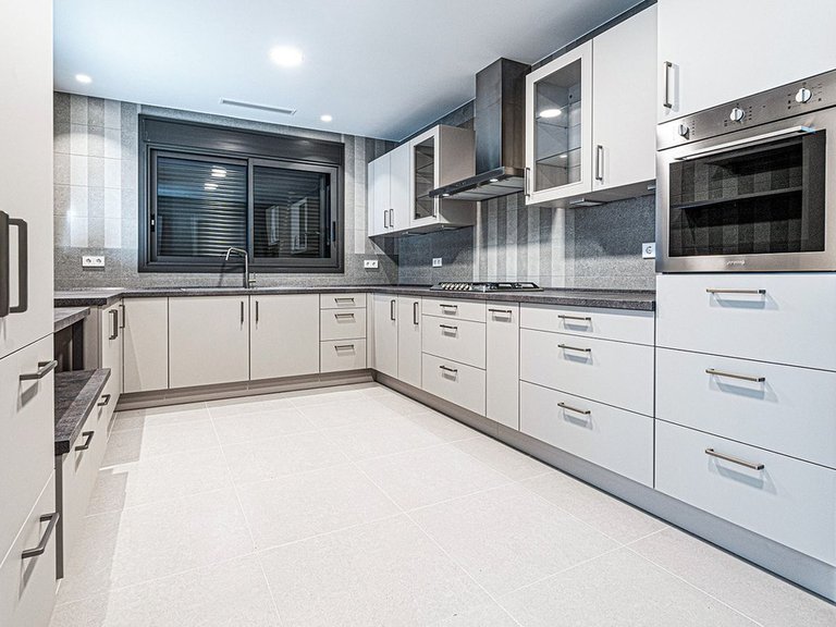 Villa for Sale in Marbella, Malaga 37