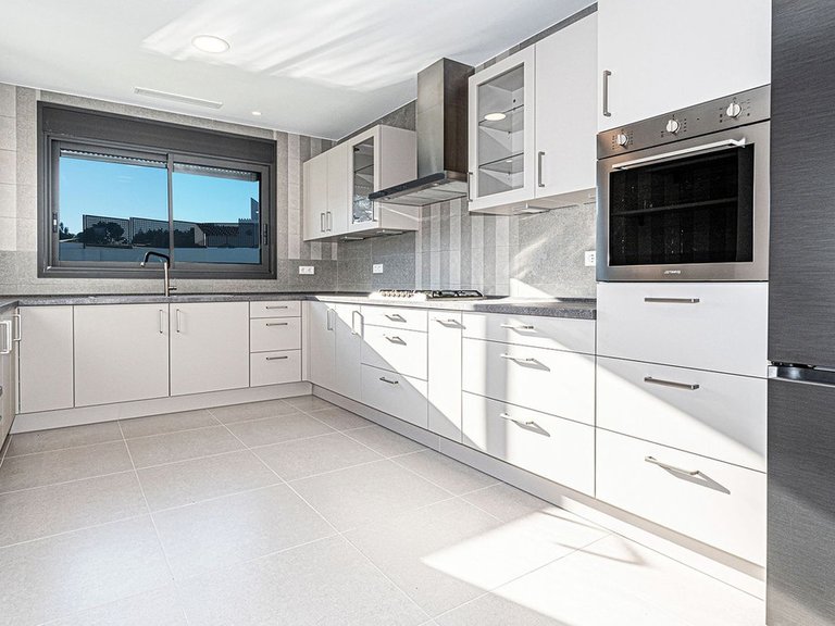 Villa for Sale in Marbella, Malaga 4